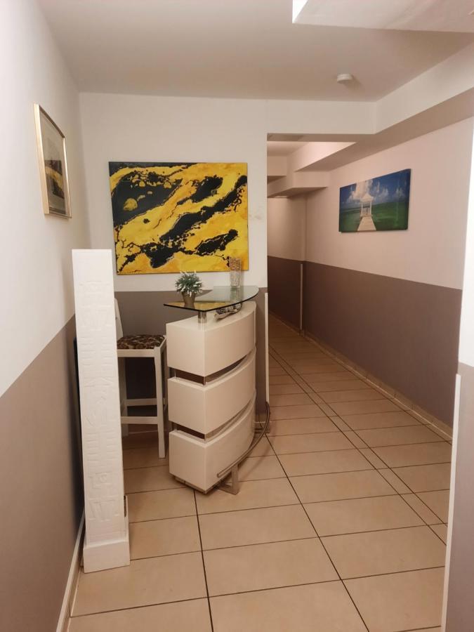 Boardinghouse Oranienburg Apartment Bagian luar foto